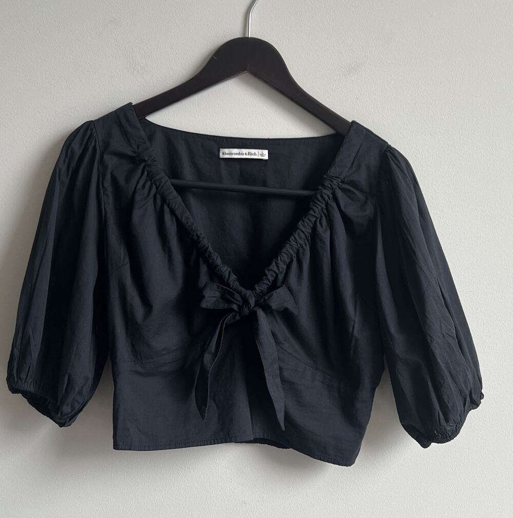 Abercrombie & Fitch Blouse Top L Black Short Smocked Puff Sleeves Crop